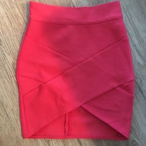 Form-fitting Skirt